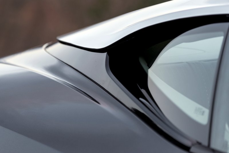 Illustration for article titled Is The Aston Martin DB11 Super Sexy Or A Giant Misfire?